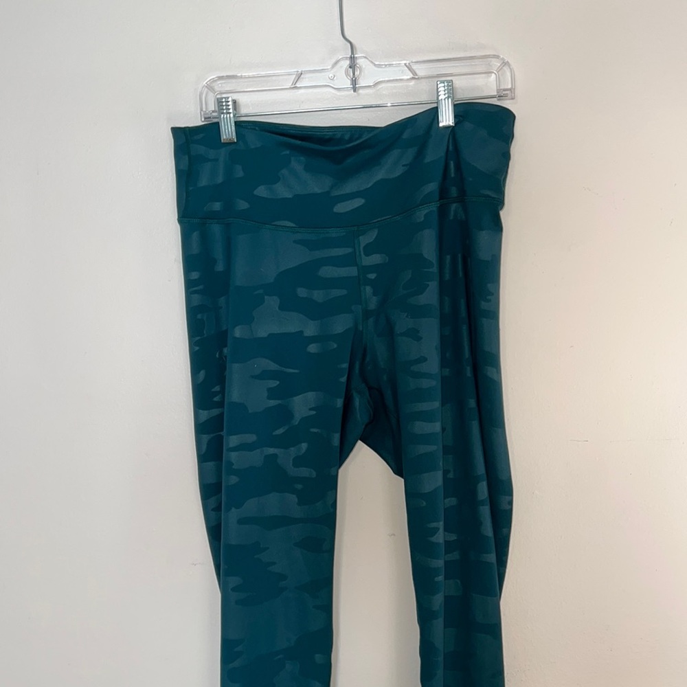 Old Navy Elavate Legging